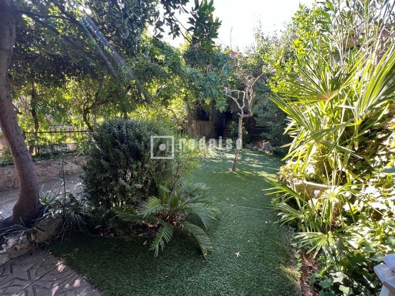 Foto 000294a9-5c84-4641-b56a-7e68e89f7b83. Rent chalet with heating parking pool in Palomas Madrid