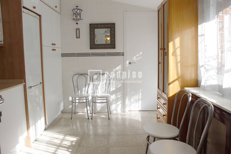 Foto 2dec6f2a-d8b3-49f6-8849-eb1a86418359. Rent chalet with heating parking pool in Palomas Madrid