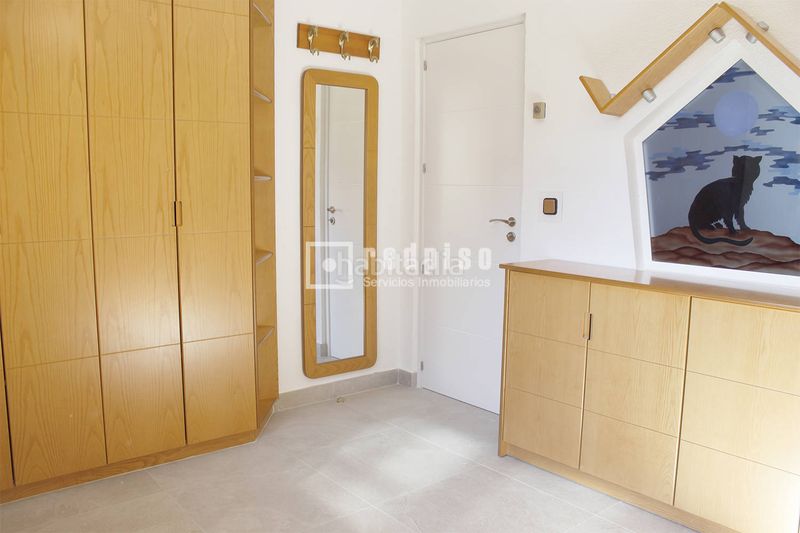 Foto 9905a998-bf88-4daf-b624-988475992d9f. Rent chalet with heating parking pool in Palomas Madrid