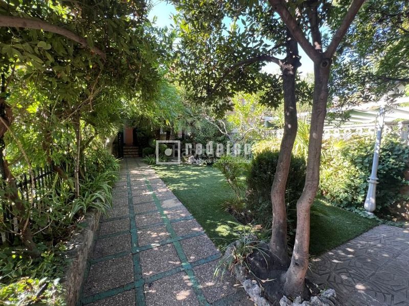 Foto aec0e0f9-fc42-4e39-b964-7ac7bb69dcdc. Rent chalet with heating parking pool in Palomas Madrid