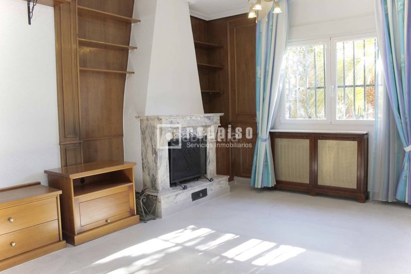 Foto f1bc213d-036e-4daa-9dee-3a96a04a7d83. Rent chalet with heating parking pool in Palomas Madrid