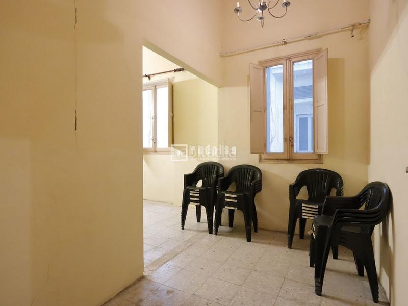 Foto de134118-b031-4546-83c4-6851bff8c91b. Piso oportunidad en Arapiles planta baja con gran potencial en Madrid