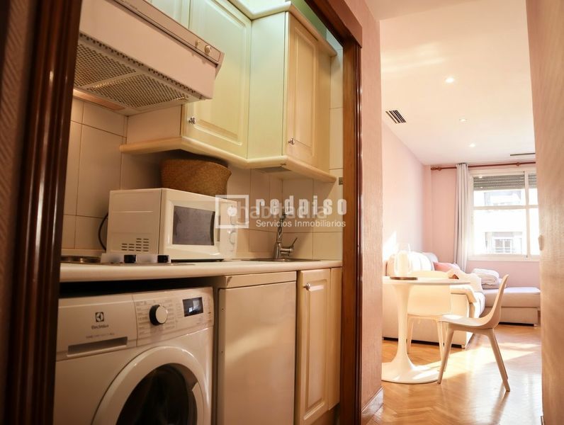 Foto e7c735f7-e583-443f-b5fb-e00d9d6f52df. Pis amb calefacció aparcament a Arapiles Madrid