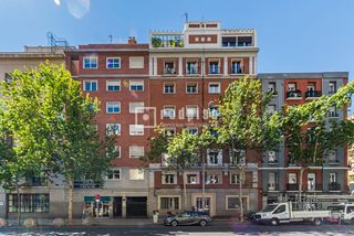 Pis  De cea bermúdez. Oportunidad en chamberí con garaje incluido!