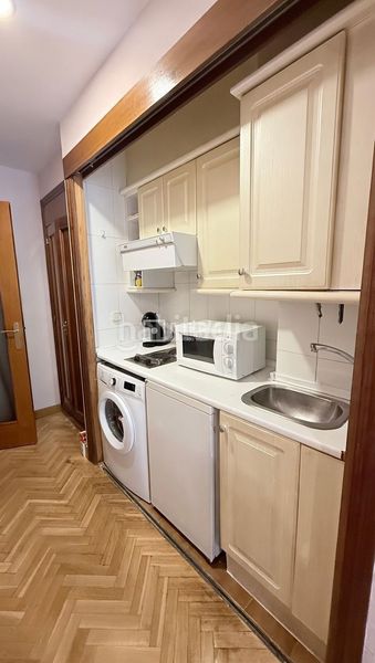 Foto f6d4766a-c172-4aaa-8cff-1865d227e7ac. Pis amb calefacció aparcament a Arapiles Madrid