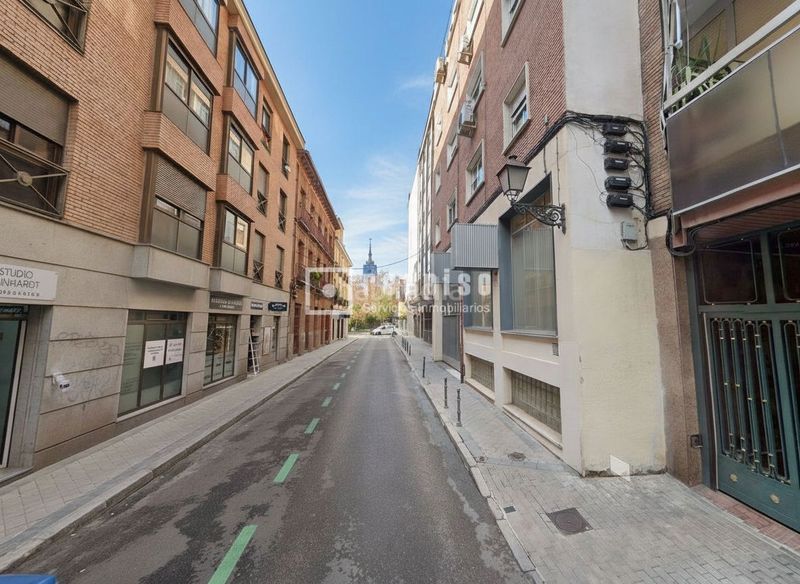 Foto 048fd739-3606-43a6-b1e7-306990668ded. Aparcament cotxe a Arapiles Madrid