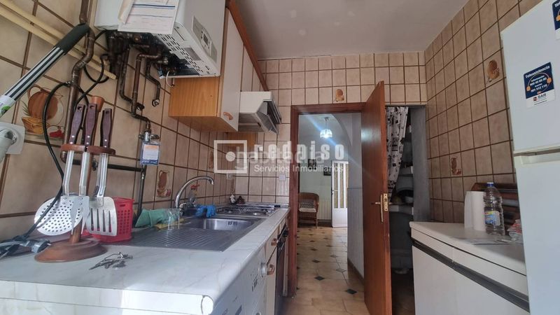 Foto a1a4f42f-83b0-4624-ade1-b4fb5ef9ddc2. Casa amb calefacció a Centro Colmenar Viejo