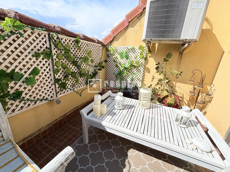 Foto befe9ba9-a112-42a8-94ea-00d942ec6c80. Xalet amb calefacció piscina a Fuente Santa Colmenar Viejo