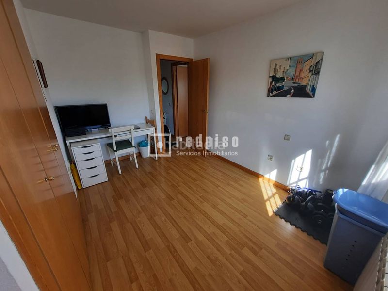 Foto 8bc6fa64-18d4-4d5c-8001-6beaeda31bbf. Pis amb calefacció aparcament a Las Vegas-El Pozanco-Adelfillas Colmenar Viejo