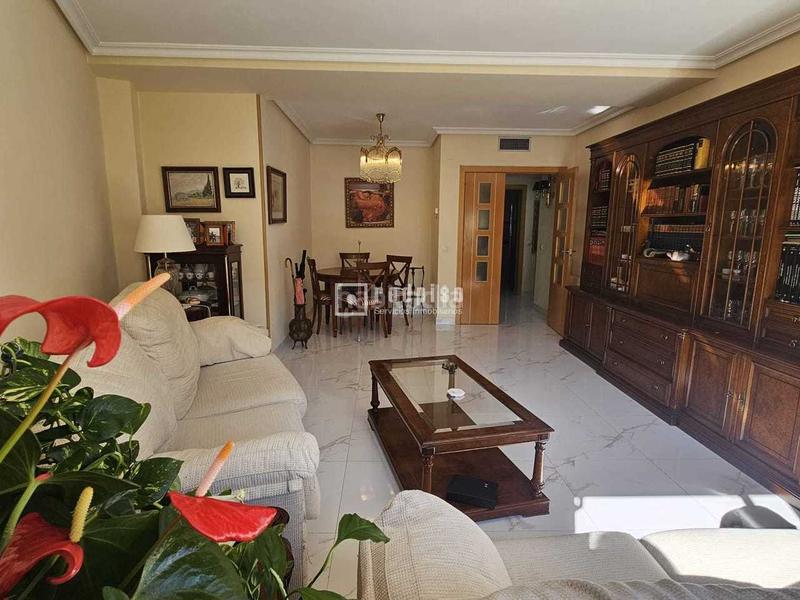 Foto 4126258e-a6cc-4c9e-adf3-22dde4d9df43. Flat with heating parking pool in Delicias Madrid