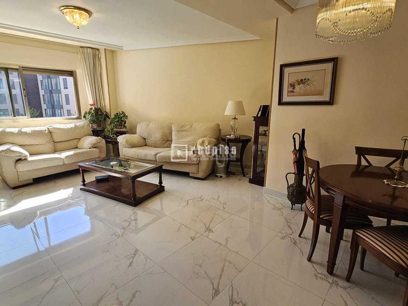 Foto 0dc7d2c2-b7cf-4686-bc6b-2ba3cd2a3b89. Piso en Delicias Madrid