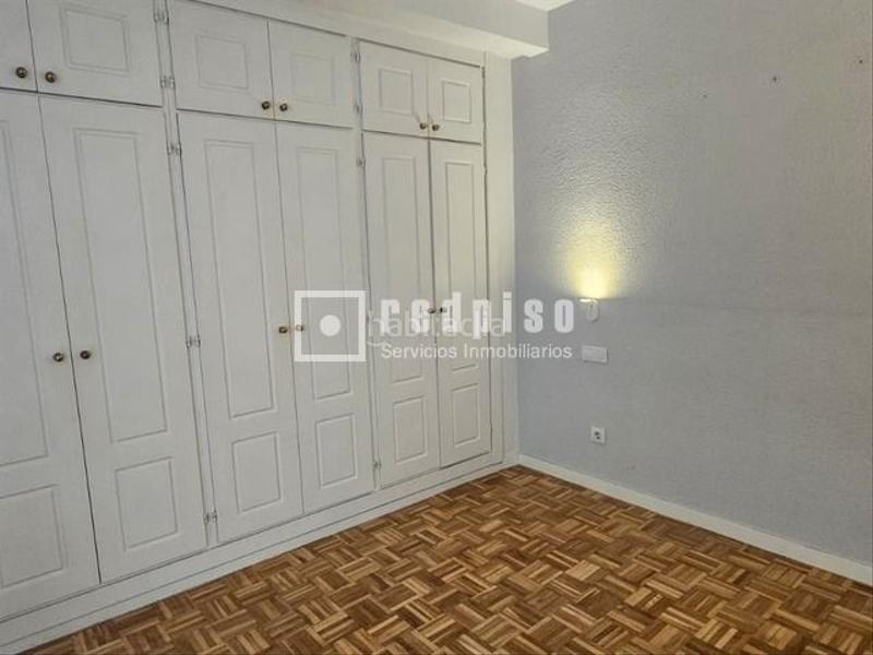 Foto 25b3fcfa-f01d-474e-b24c-705e2dd8574a. Appartamento con riscaldamento parcheggio piscina in Madrid