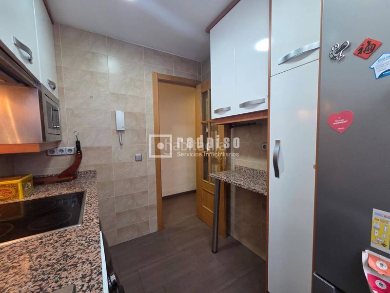 Foto 05f661eb-ce37-4919-b648-9c9b9f52371d. Pis a Delicias Madrid