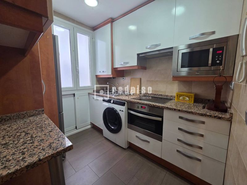 Foto f7528618-cea5-4d1d-9dd3-1e95afa359c3. Pis a Delicias Madrid