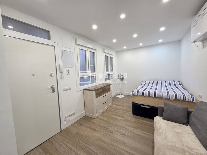 Foto dc61c21f-c0c3-490c-9b76-0e68b6dc81c5. Estudio en Delicias Madrid