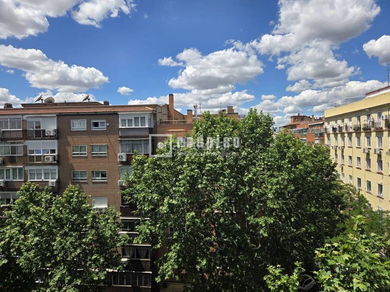 Foto 53ee1b23-9352-43ec-8f6c-fc3d32a575ad. Pis amb calefacció a Delicias Madrid