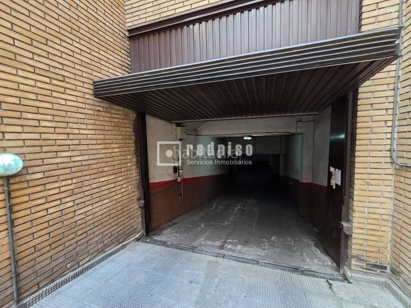 Foto 594e87a7-77bf-486c-a609-6ba68bd2c696. Aparcament cotxe a Delicias Madrid