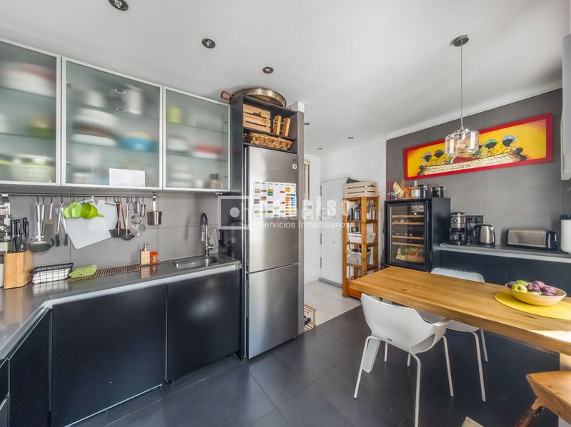 Foto b287e5a4-e0d7-4e0e-9225-c8eb1c00417f. Àtic amb calefacció a Delicias Madrid