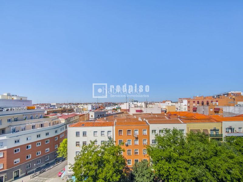 Foto f94ecdf6-fd64-4cf0-afa9-3c80a1ae2275. Àtic amb calefacció a Delicias Madrid