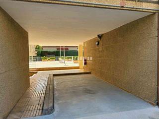 Car parking in Casa Amarilla