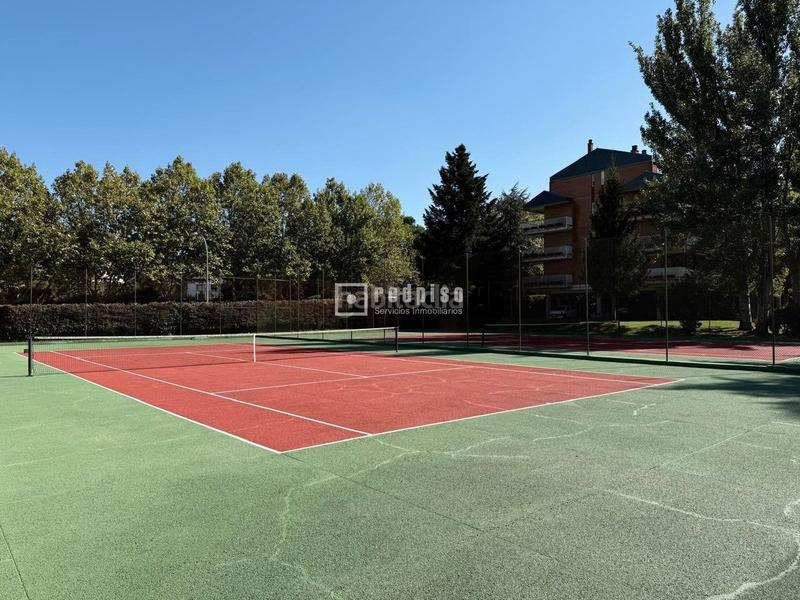 Foto 0ce29e95-6e25-4a14-bb15-fc66edeb252e. Appartamento con riscaldamento parcheggio piscina in Colmenarejo