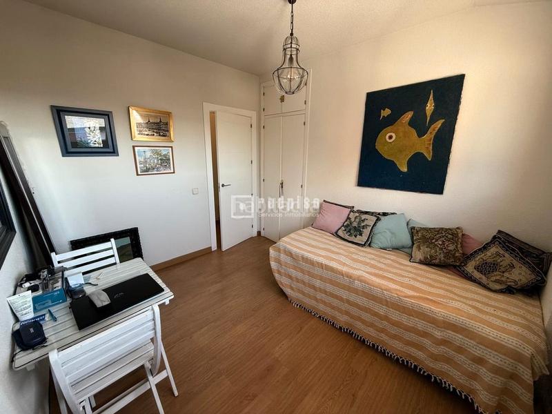 Foto 512c70ef-11ed-49d9-87d7-c257925691bb. Appartamento con riscaldamento parcheggio piscina in Colmenarejo