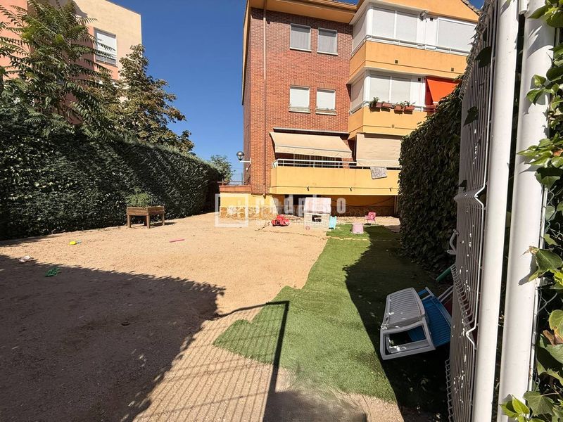 Foto 30844552-731b-4259-ad23-bdb781a5a09a. Pis amb calefacció piscina a Casa Amarilla Galapagar