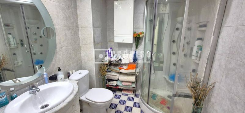 Foto 438ed2aa-5c55-4177-88d8-34a978d1e4a3. Pis amb calefacció aparcament piscina a Casa Amarilla Galapagar