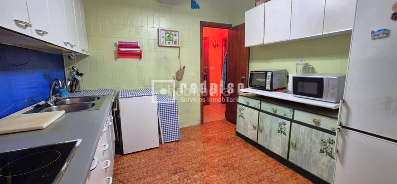 Foto d6513050-d545-4309-b573-3c16c70a994b. Pis amb calefacció aparcament piscina a Casa Amarilla Galapagar