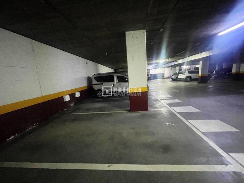 Foto 000ce275-1f3d-48d8-8766-d520f0932865. Posto auto in Universidad Getafe