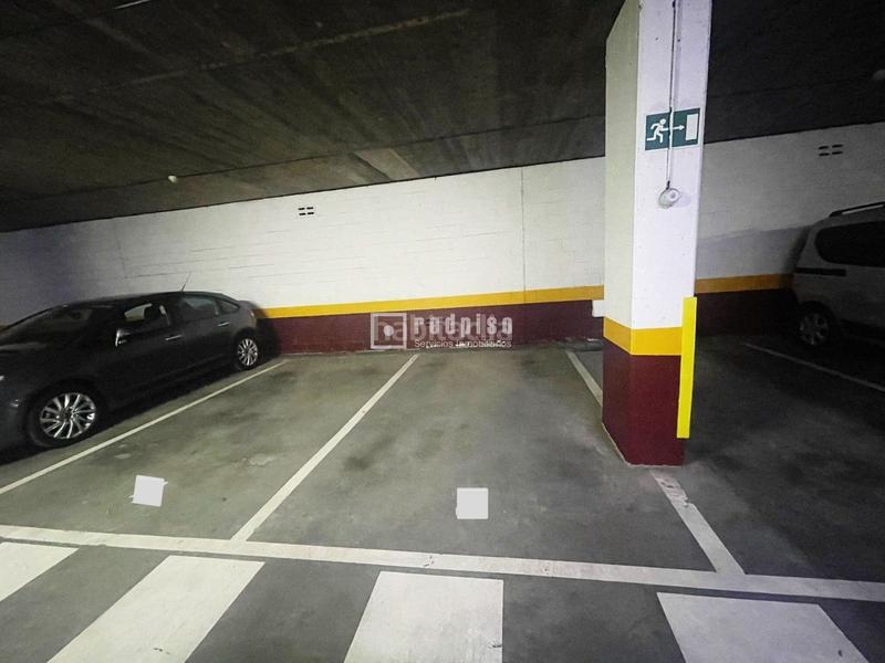 Foto a7646328-4f4b-46b0-8784-3191820cd80c. Posto auto in Universidad Getafe