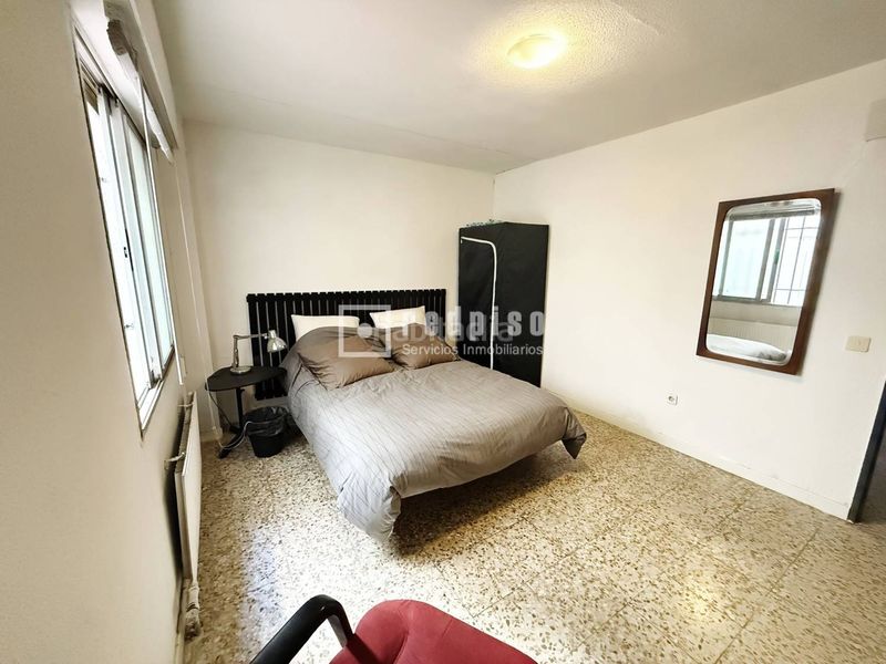 Foto 73e83668-4151-4d29-98cb-285de1c457c3. Etagenwohnung mit heizung parking in Universidad Getafe