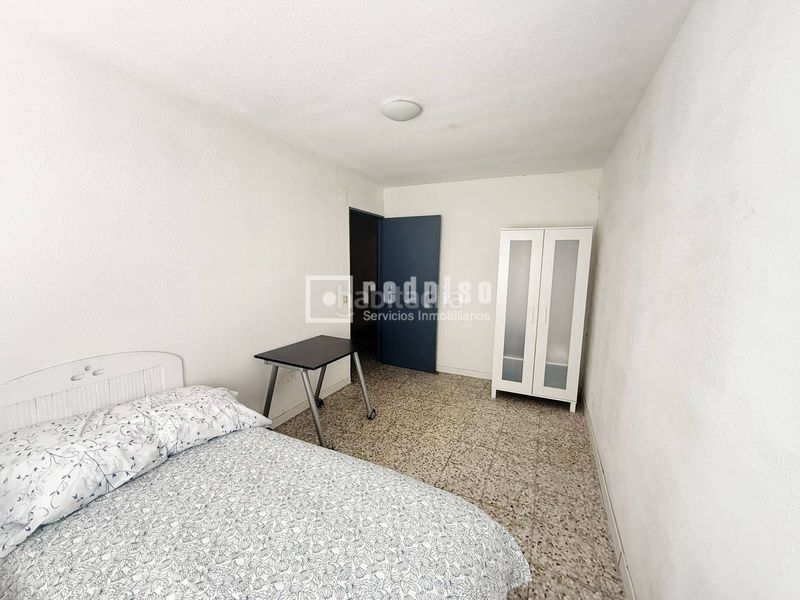 Foto a07c49c8-fb96-4f98-a7e4-40725f693580. Flat with heating parking in Universidad Getafe