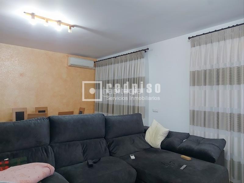 Foto dad395e2-ec26-43fa-a0ca-ba126e1b9a77. Chalet con riscaldamento parcheggio in Yuncos