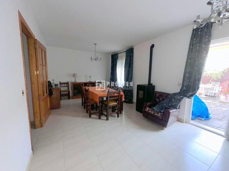 Foto 5e273070-69e3-4099-9fc9-71f3e3b0d704. Chalet con riscaldamento parcheggio in Yuncos