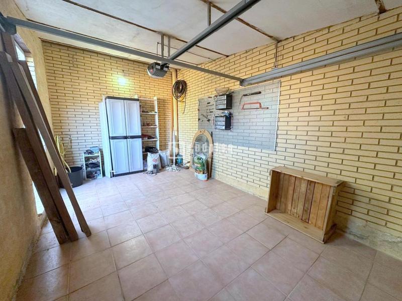 Foto c4e98b14-062f-44cc-8206-190f25d057e8. Chalet con riscaldamento parcheggio in Yuncos