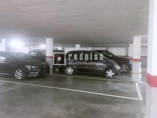 Miete Autoparkplatz in Centro. Alquiler de plaza de garaje en illescas.