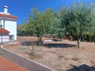 Casa a Cedillo del Condado. Finca, de 1.263 m2., en cedillo del condado.