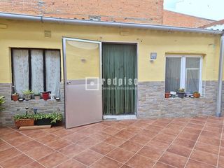 Appartement à Parque Manuel de Vega-Carretera de Ugena. Fantastico bajo en el centro de illescas!!!