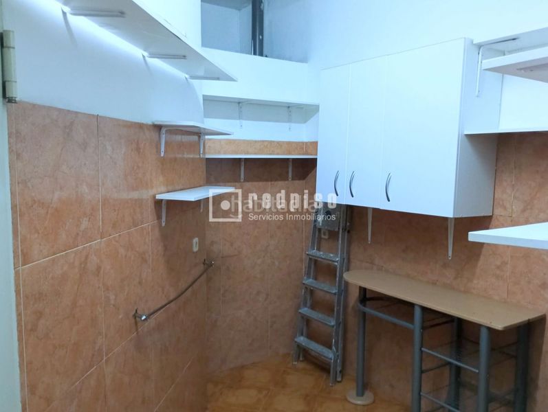 Foto 8a5be6ec-2690-4a6c-800e-fa0b0c0d1165. Local comercial a Yuncos