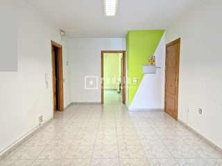 Rent Office space in Centro. Oficina en alquiler en el centro de illescas!!!