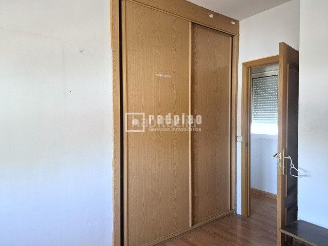 Foto 32d5c0c1-a33a-492e-8b02-d60c8c06802b. Casa amb aparcament a Yeles