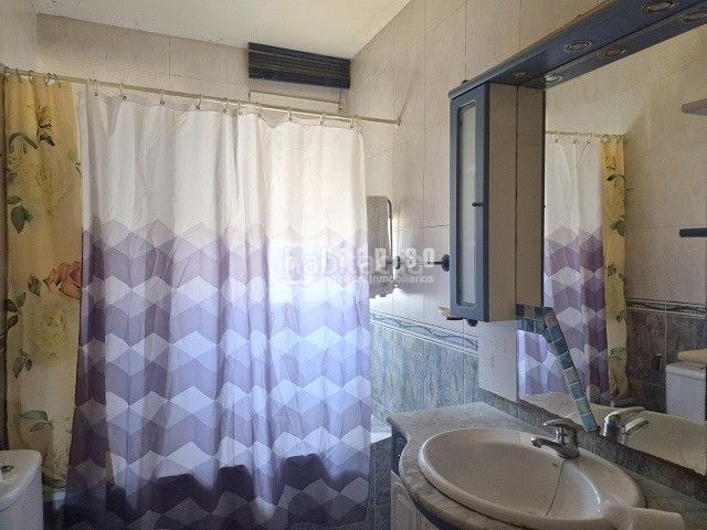 Foto 3b0da18d-440d-436e-a254-81e2034b39d4. Casa amb aparcament a Yeles