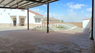 Maison à Viso de San Juan (El). Fantástica casa independiente en el viso de san juan!!!