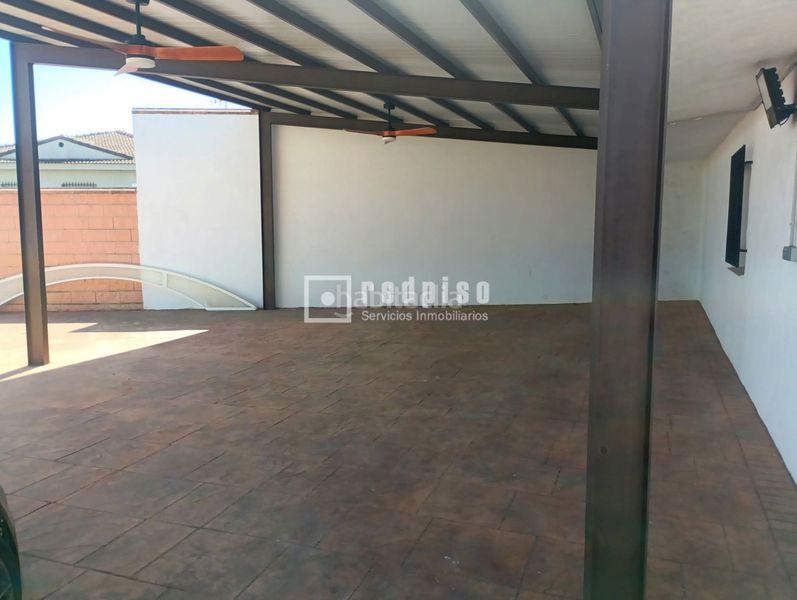 Foto b4866c2d-80cf-40ba-8a7e-a3ddaa0554c7. Casa amb calefacció aparcament piscina a Viso de San Juan (El)