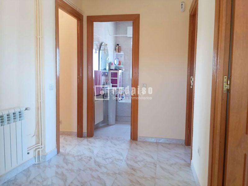 Foto f3a7d66a-c968-4dce-a943-124c071d86e5. Casa amb calefacció aparcament piscina a Viso de San Juan (El)