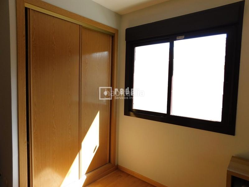 Foto 0a81edbf-24ba-44e5-adb5-8fe094019379. Chalet mit heizung parking pool in Perales del Río Getafe