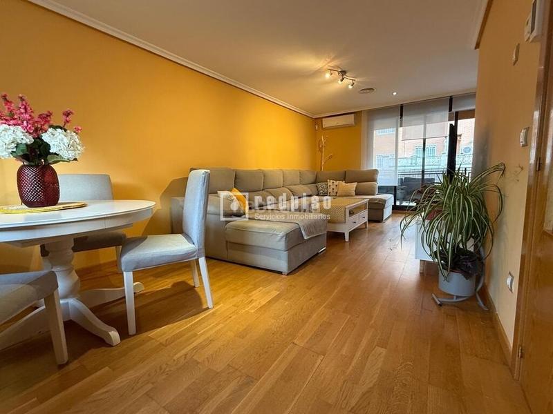 Foto ae9e2798-d022-4956-ac2a-bc7d0177f765. Chalet with heating parking pool in Perales del Río Getafe