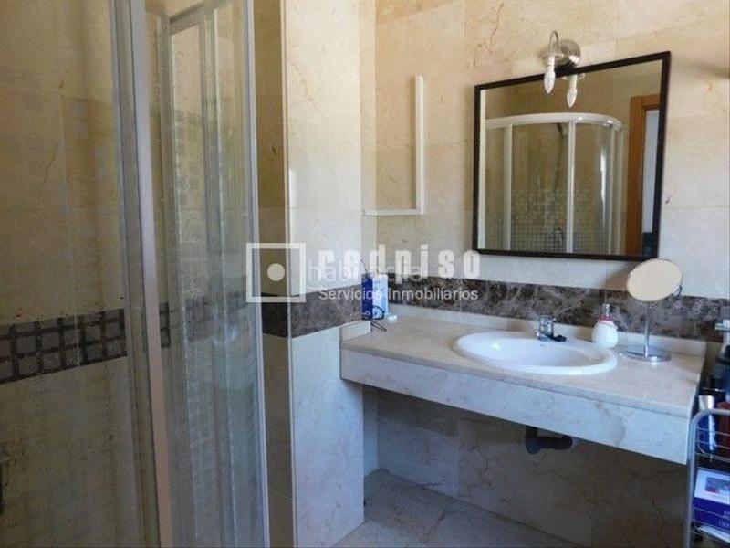 Foto b0eac748-bb36-4331-a04b-a87e182db318. Chalet en Perales del Río Getafe