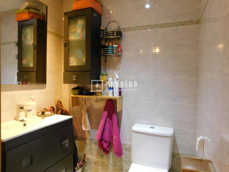 Foto d46c5aa3-7ba4-4f2b-850b-3d535b757cd4. Flat with heating parking pool in Butarque Madrid